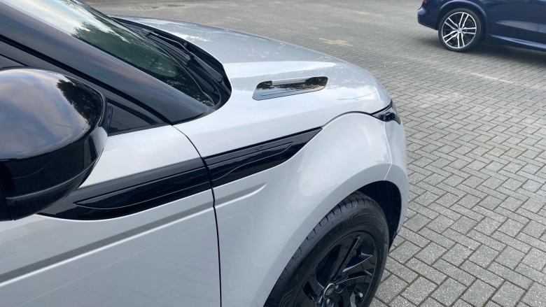 Land Rover Range Rover Evoque 1.5 P300e R-Dynamic SE 5dr Auto Hatchback